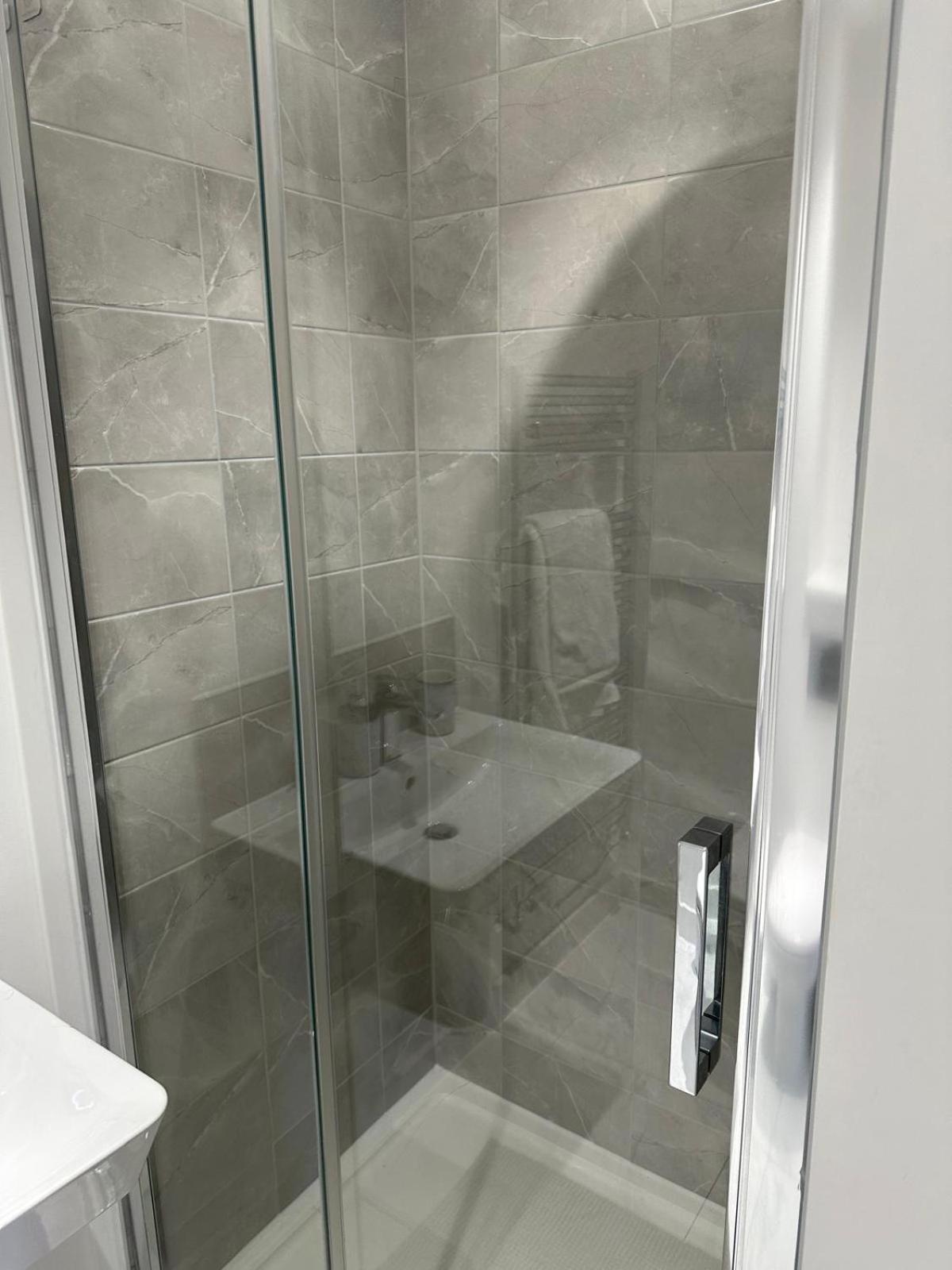 Lush King Ensuite In A Shared Home Manchester Ngoại thất bức ảnh