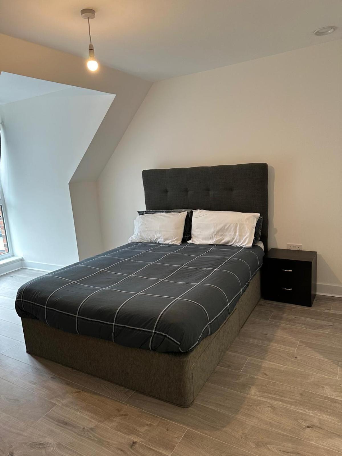 Lush King Ensuite In A Shared Home Manchester Ngoại thất bức ảnh