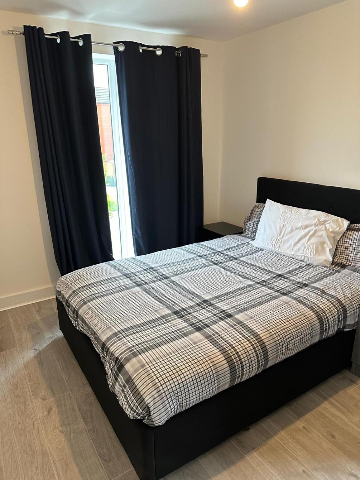 Lush King Ensuite In A Shared Home Manchester Ngoại thất bức ảnh