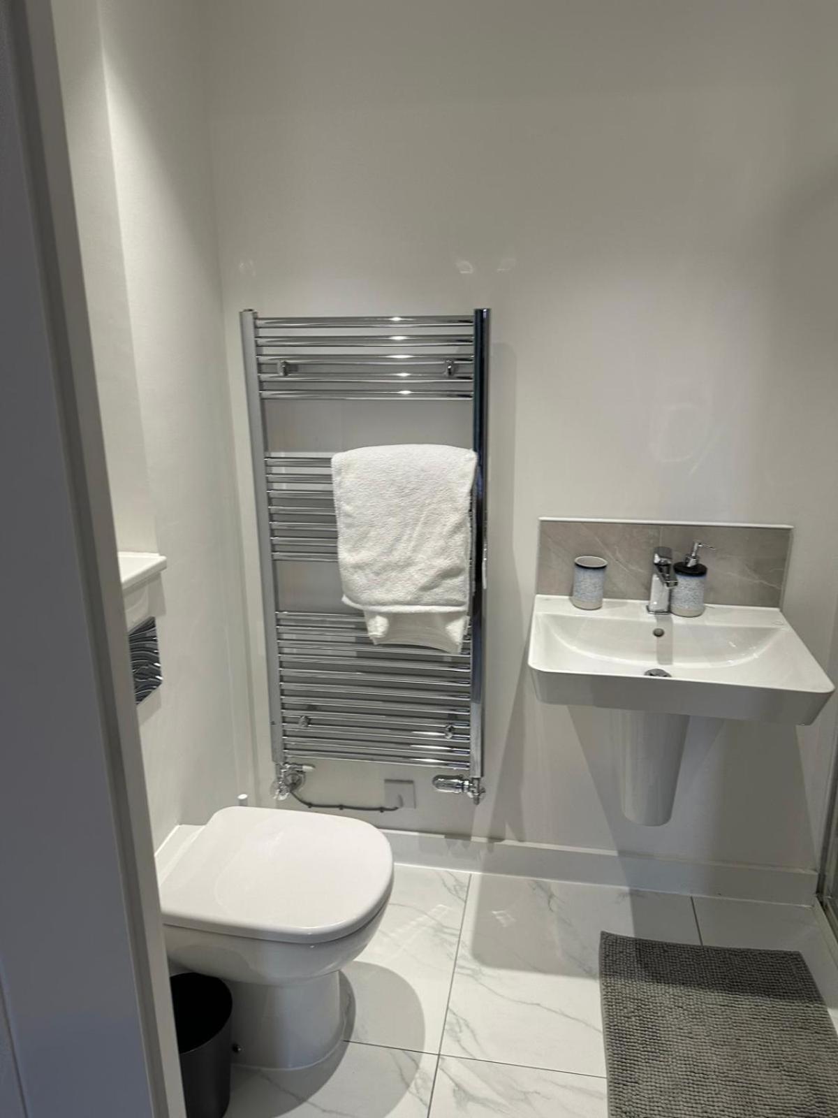 Lush King Ensuite In A Shared Home Manchester Ngoại thất bức ảnh