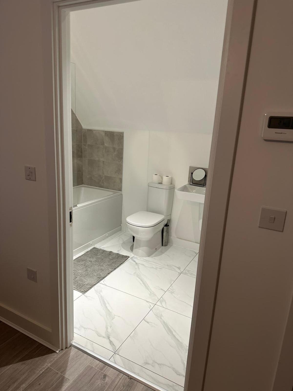 Lush King Ensuite In A Shared Home Manchester Ngoại thất bức ảnh